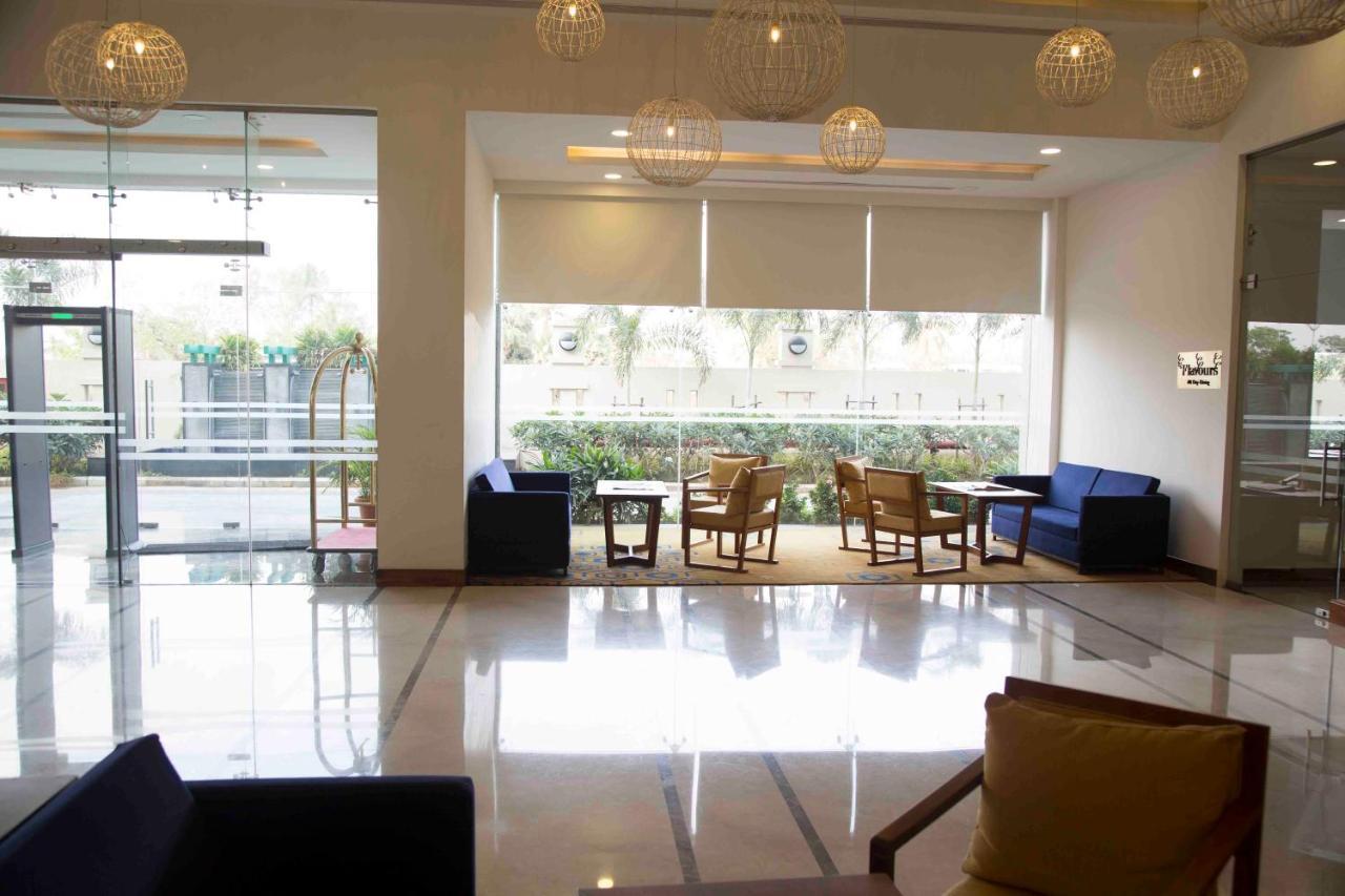 Kalyan Grand - A Business Hotel Vandalur Εξωτερικό φωτογραφία